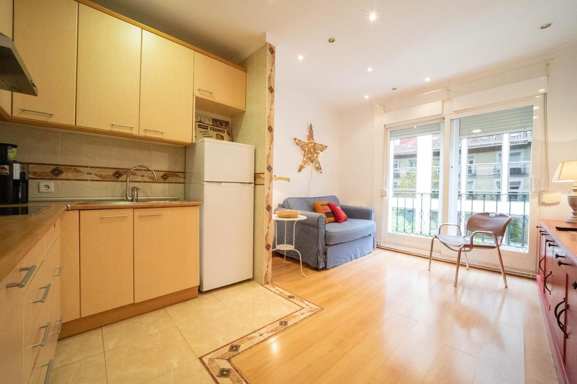 Apartamento Con Encanto Y Luz En Pleno Centro Madrid Exterior photo