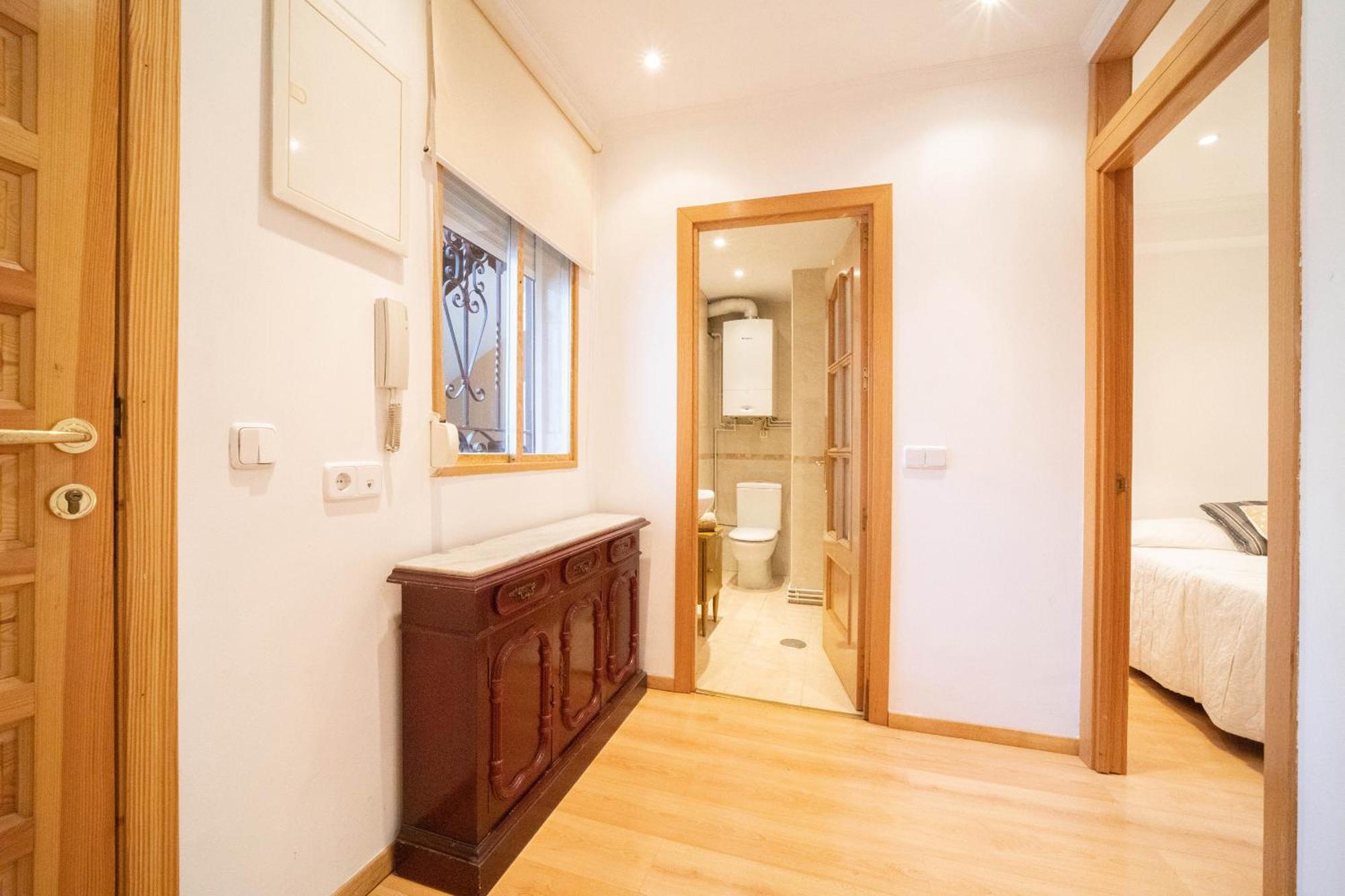 Apartamento Con Encanto Y Luz En Pleno Centro Madrid Exterior photo